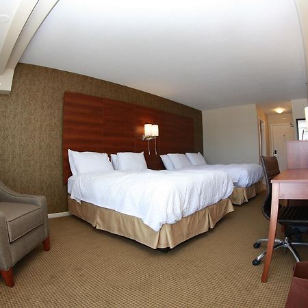 Budget Host Inn & Suites Saint Ignace Eksteriør billede